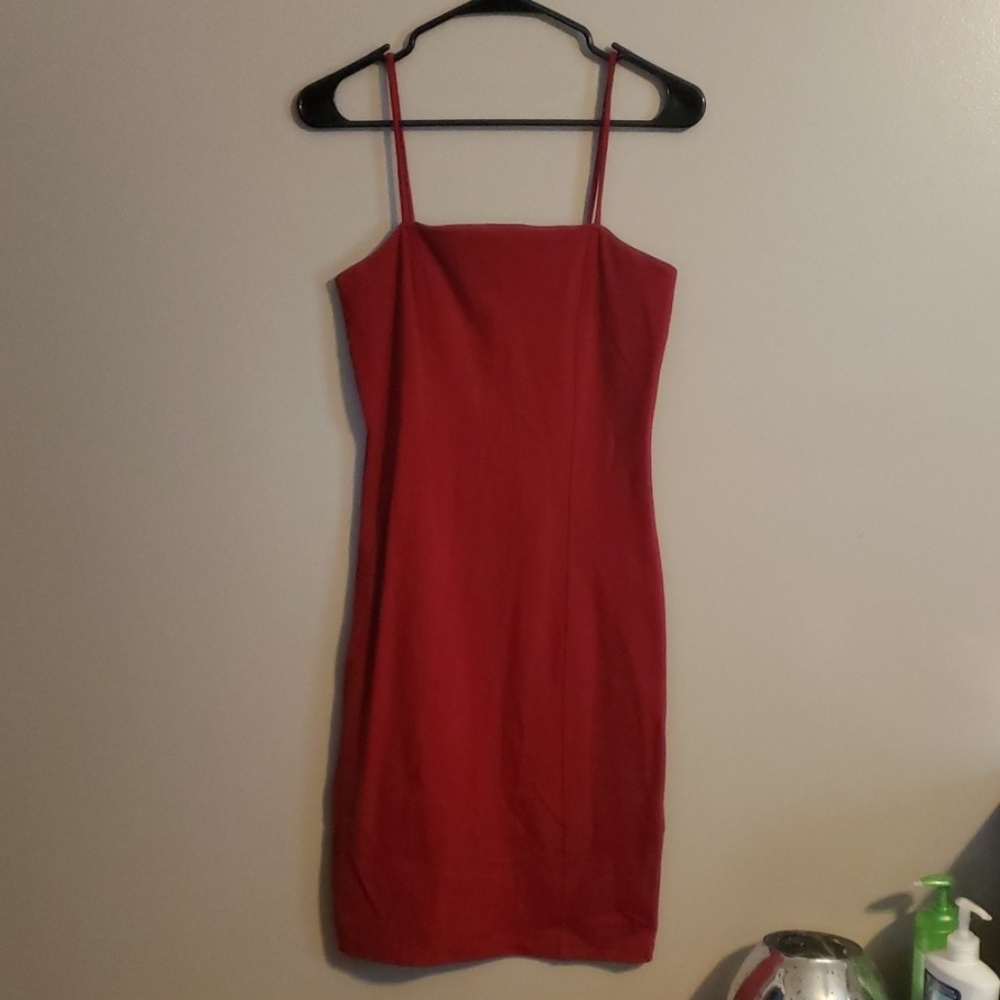 Red bodycon dress